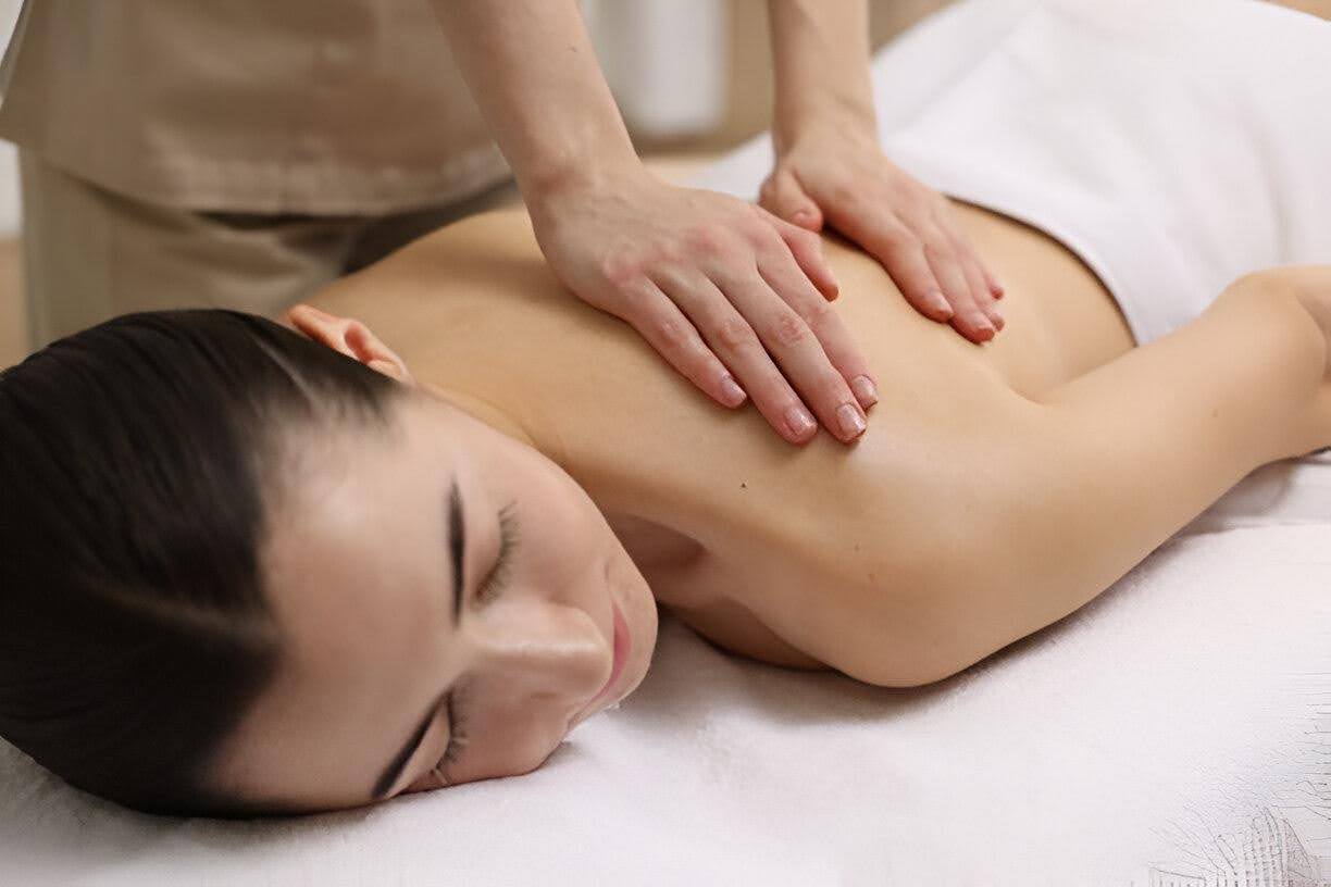 experience the lymphatic drainage massage at Ample Life™ - Wellness & Beauty